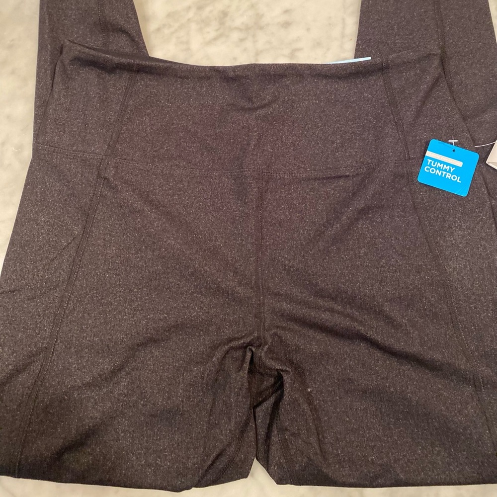 NWT Marika 27 inch legging in charcoal